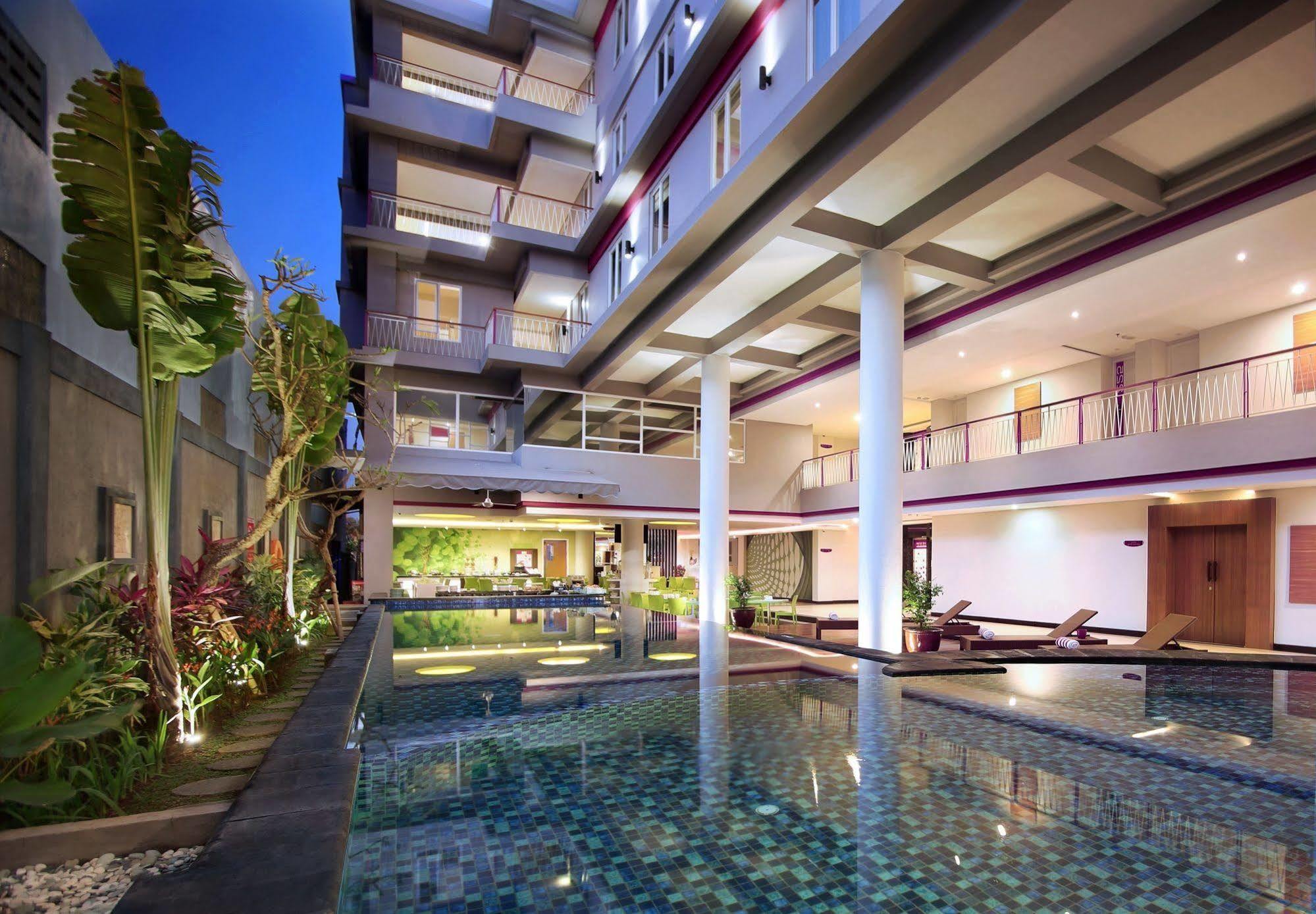 Favehotel Sunset Seminyak Exterior photo